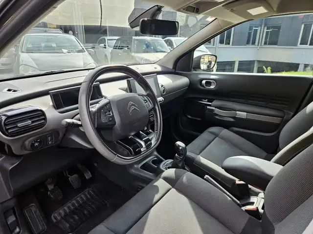 Citroen C4 Cactus view 7