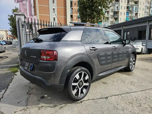Citroen C4 Cactus view 4