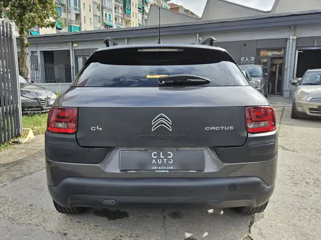 Citroen C4 Cactus view 5