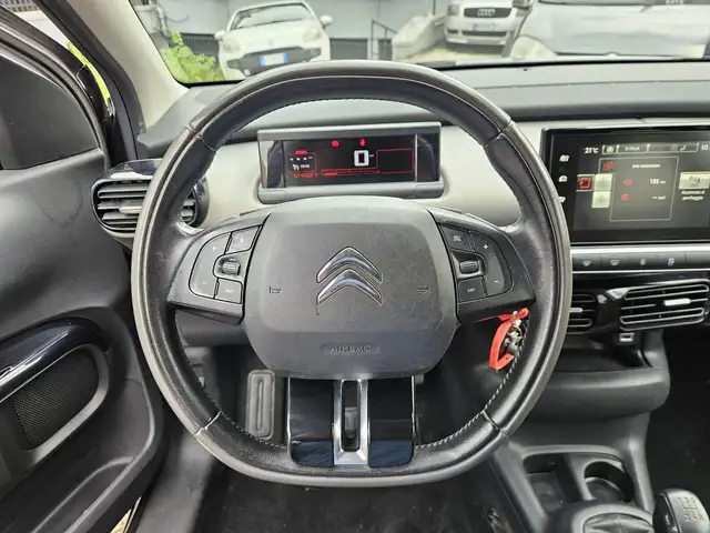 Citroen C4 Cactus view 13