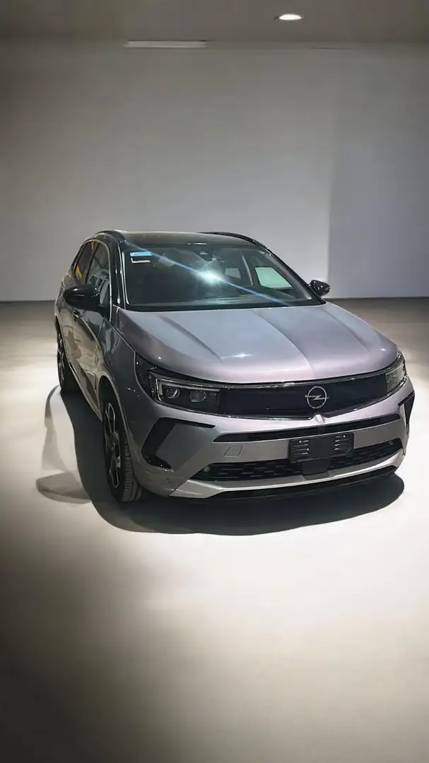 Opel Grandland X Grandland Ultimate 130EAT8 Grau - 1