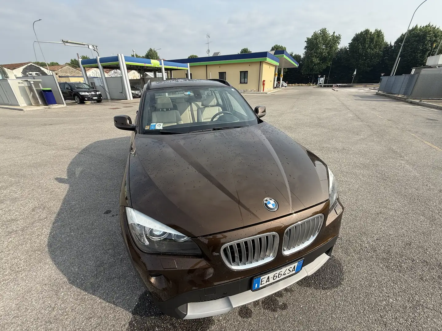 BMW X1 xdrive23dA Futura Bronce - 1