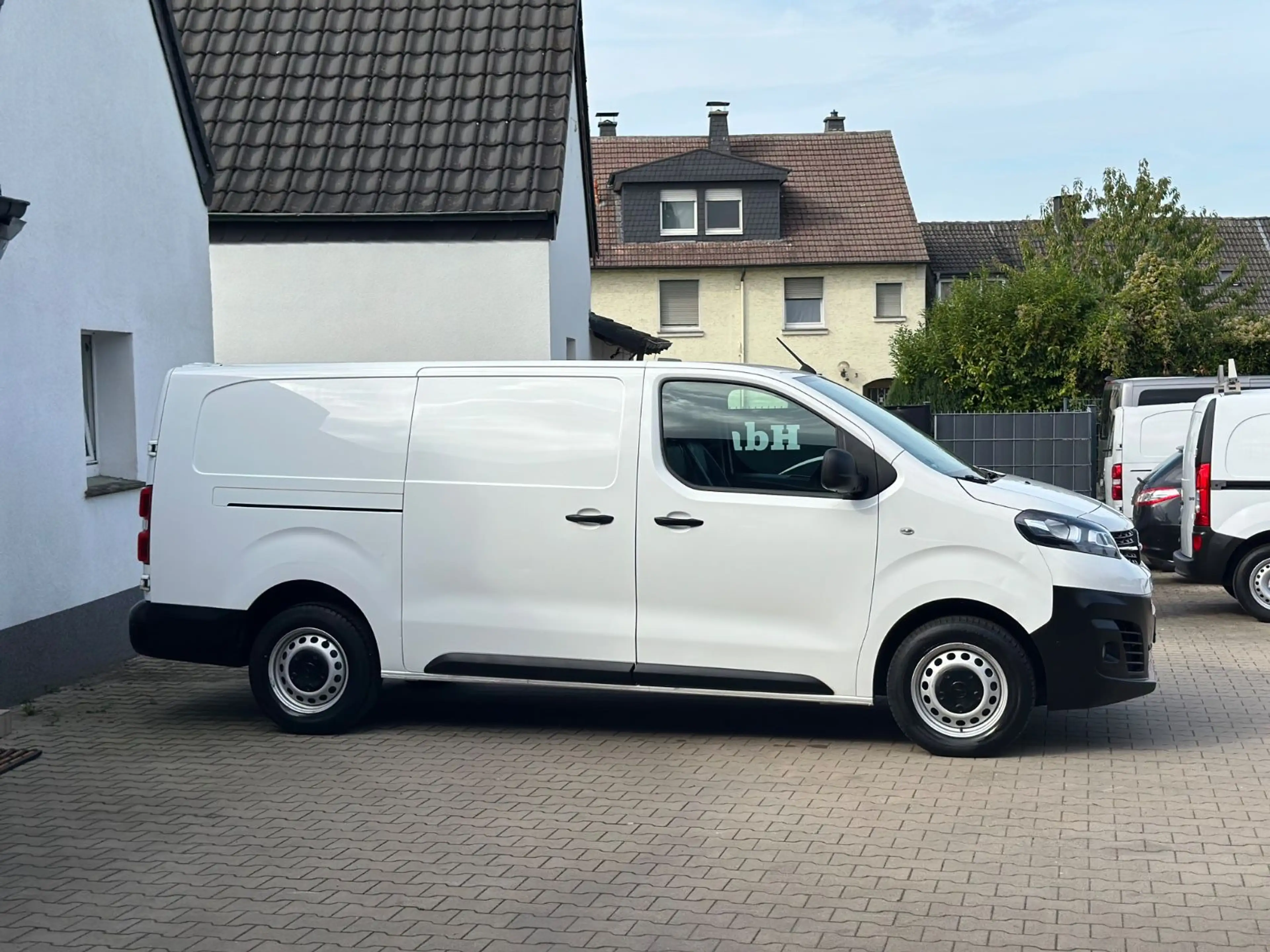 Opel Vivaro Kasten Edition L*1HAND*Assist*PDC*Kamera* — photo 5