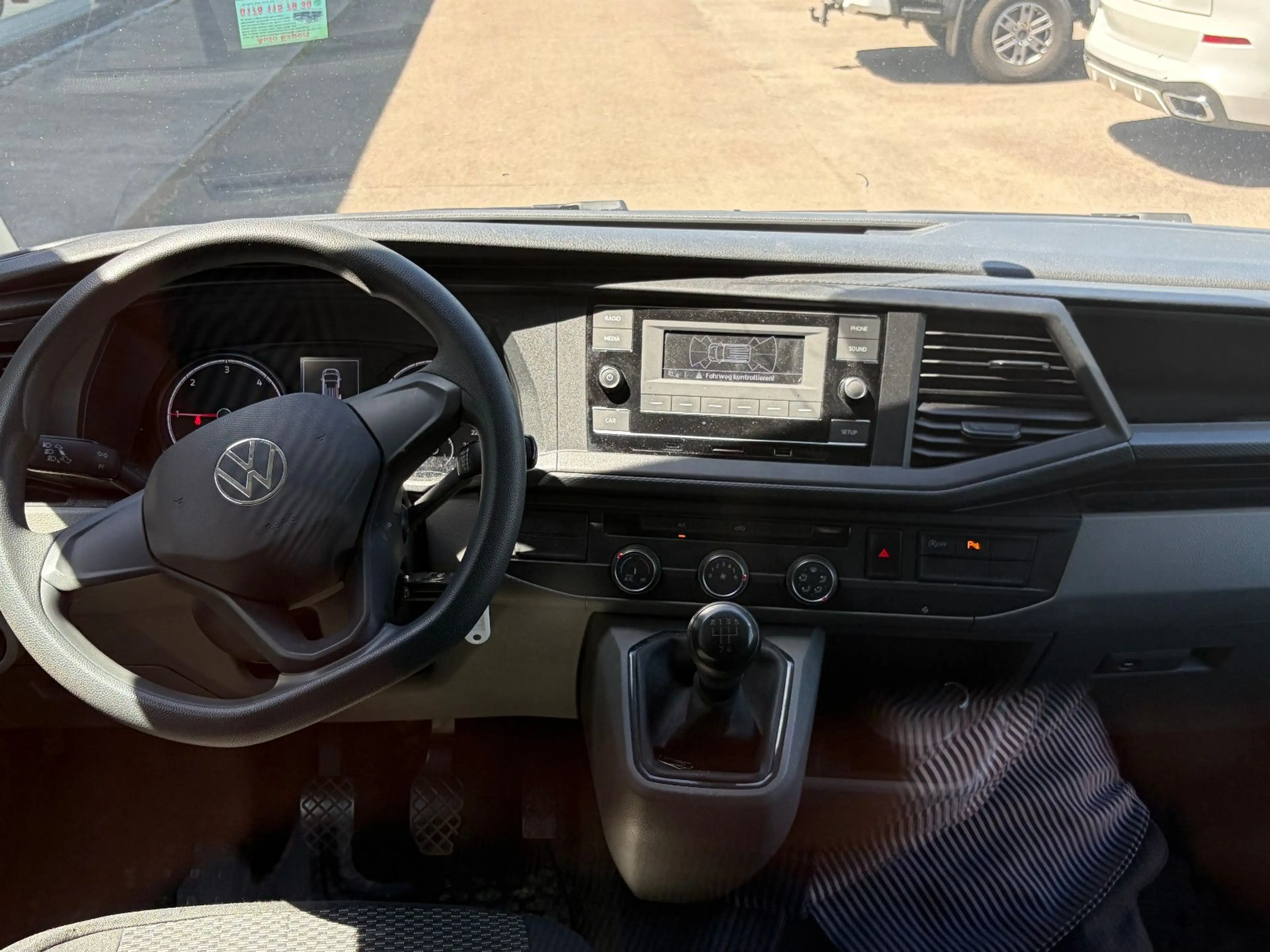 Volkswagen T6 Transporter T6.1 2.0 TDI Transporter · PDC · Klima · TÜV·LKW — photo 12
