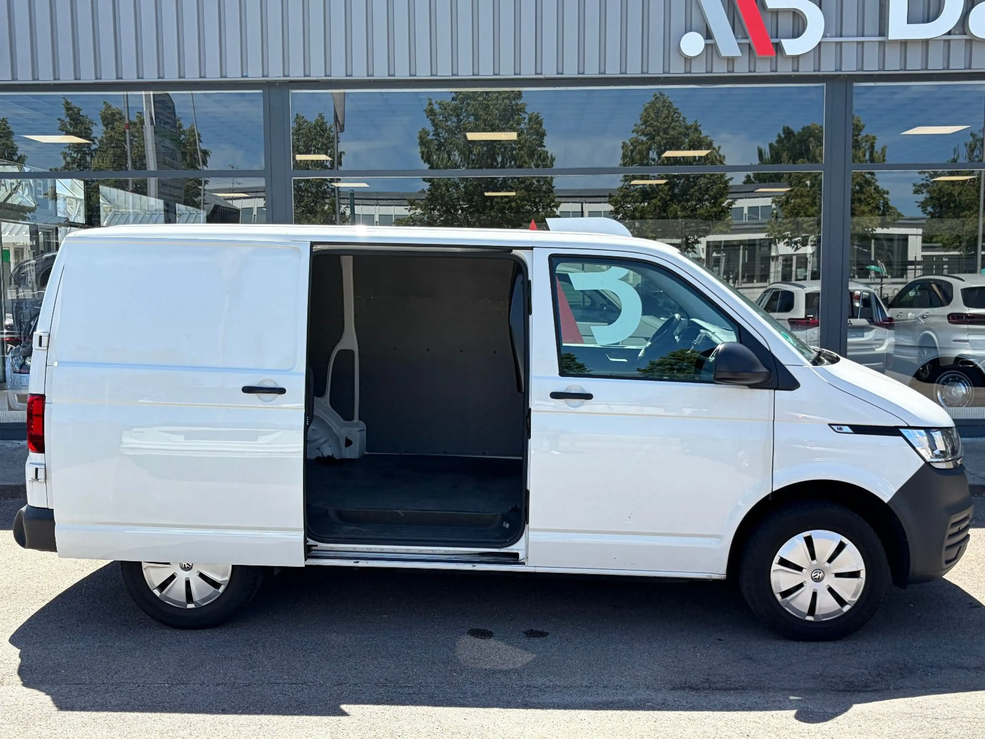 Volkswagen T6 Transporter T6.1 2.0 TDI Transporter · PDC · Klima · TÜV·LKW — photo 3