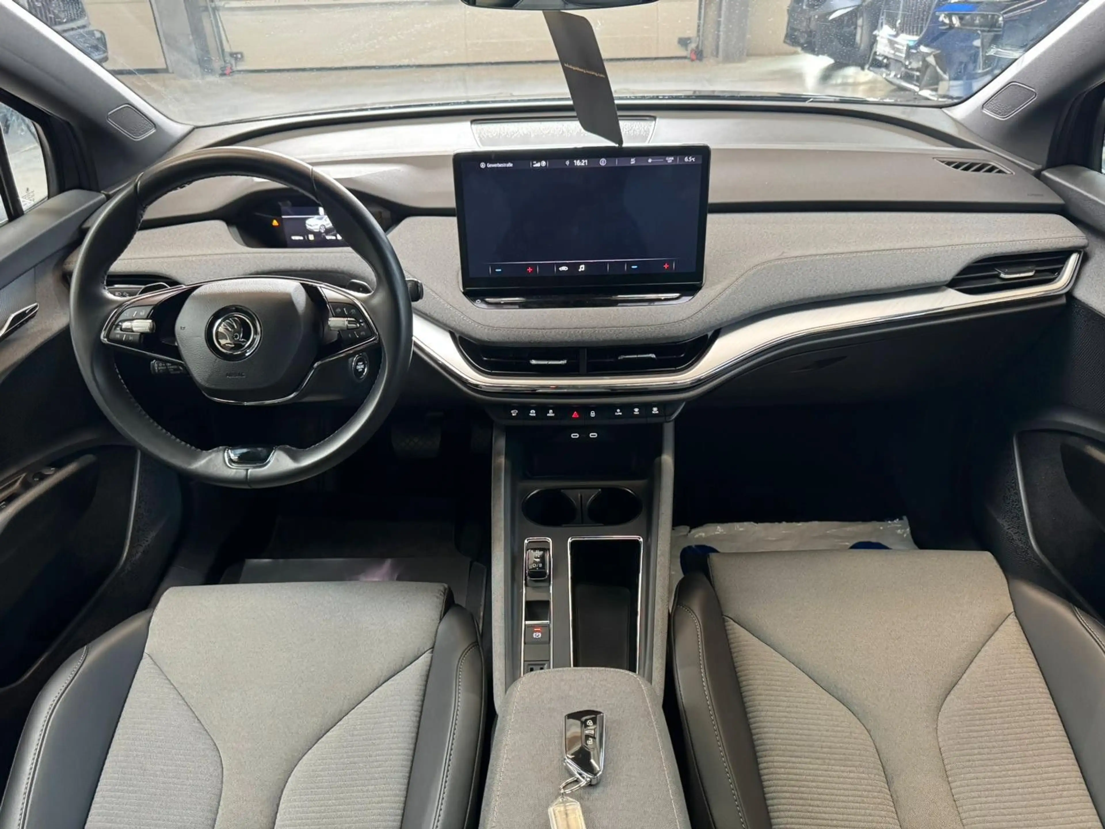 Skoda Enyaq ENYAQ 80 LOFT Sportline Navi FULLY — photo 3