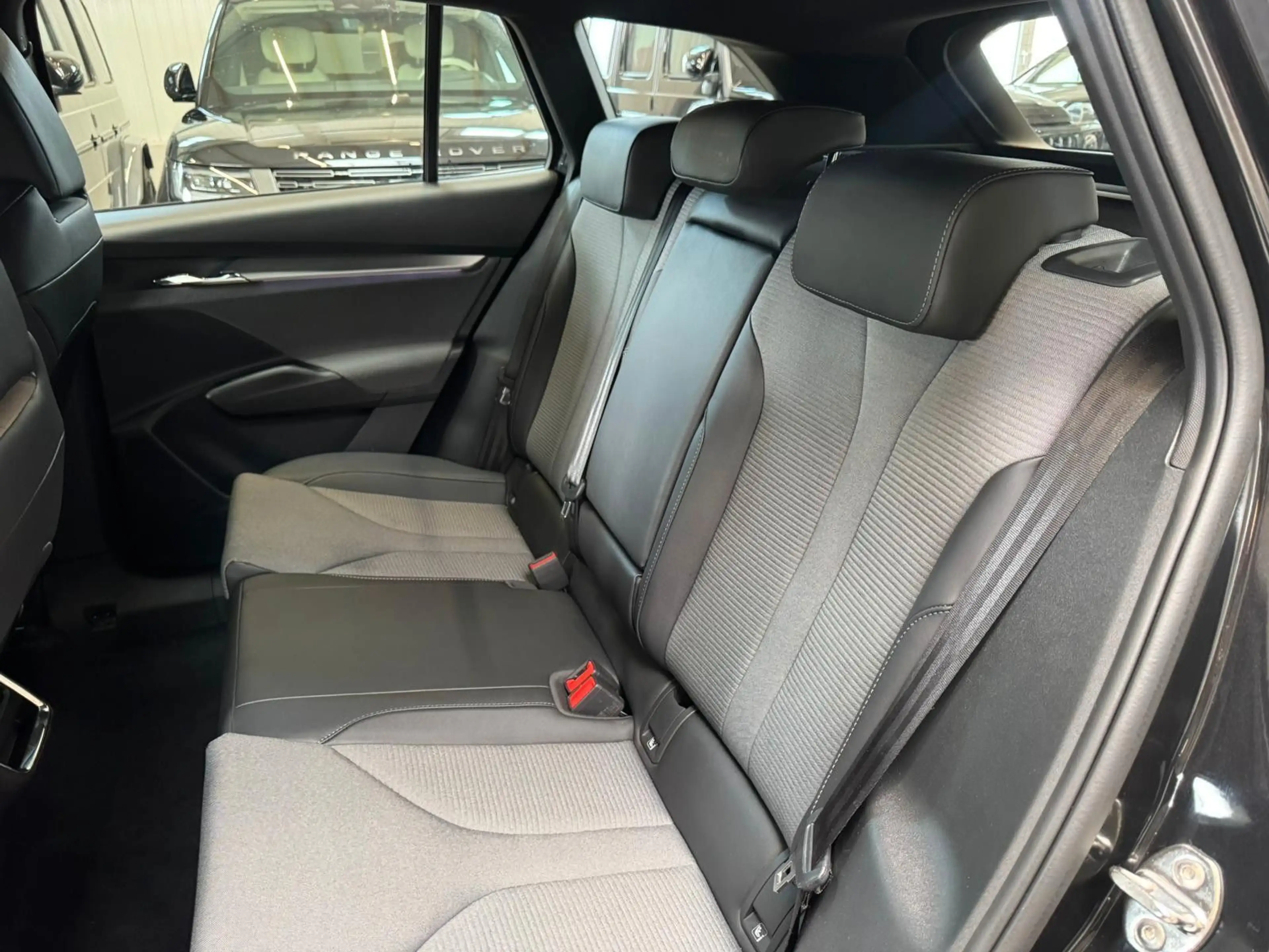 Skoda Enyaq ENYAQ 80 LOFT Sportline Navi FULLY — photo 4