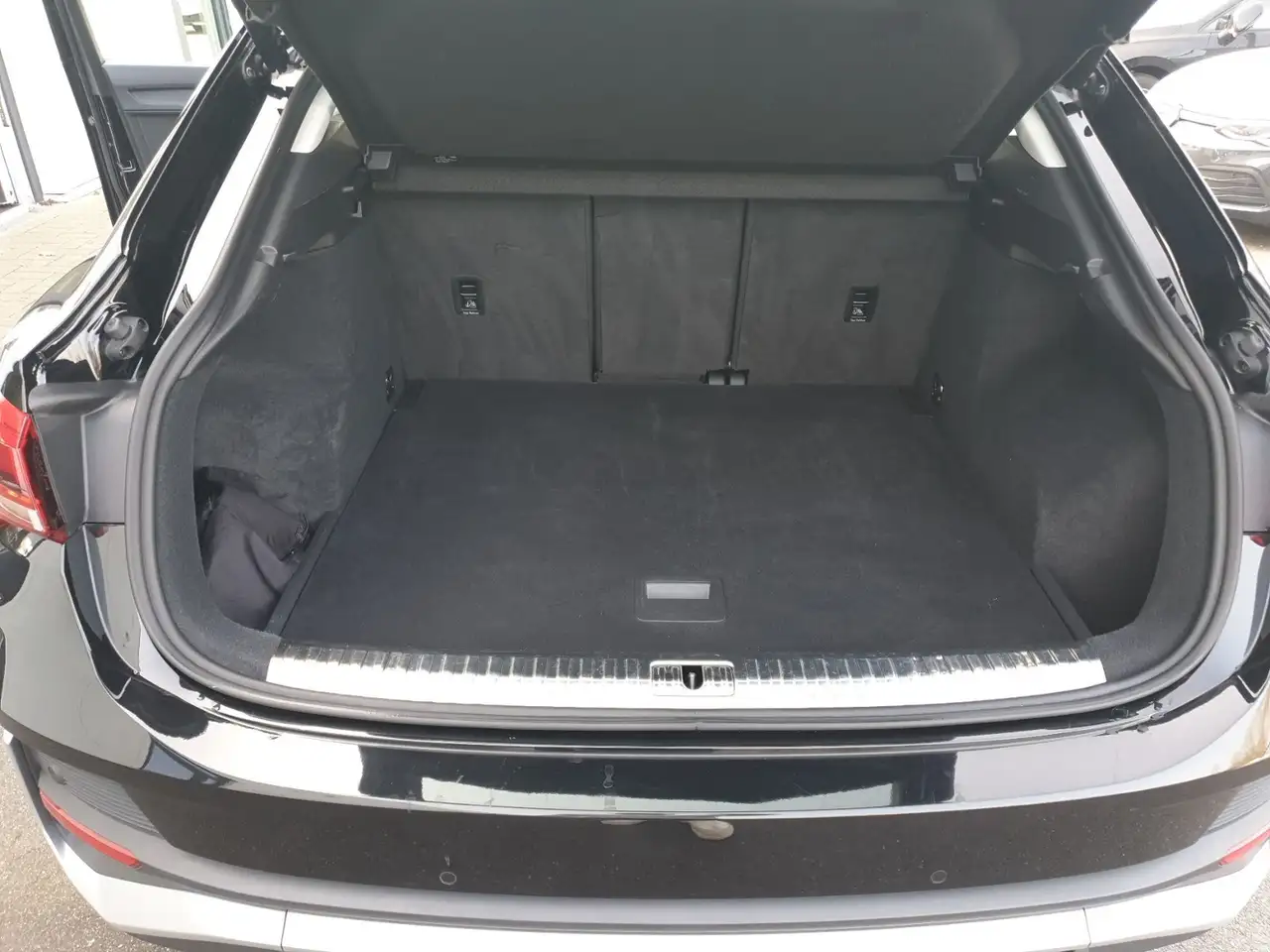 Audi Q3 Sportback 35 TDI S tronic S LINE +LED +ACC +RKAM 15