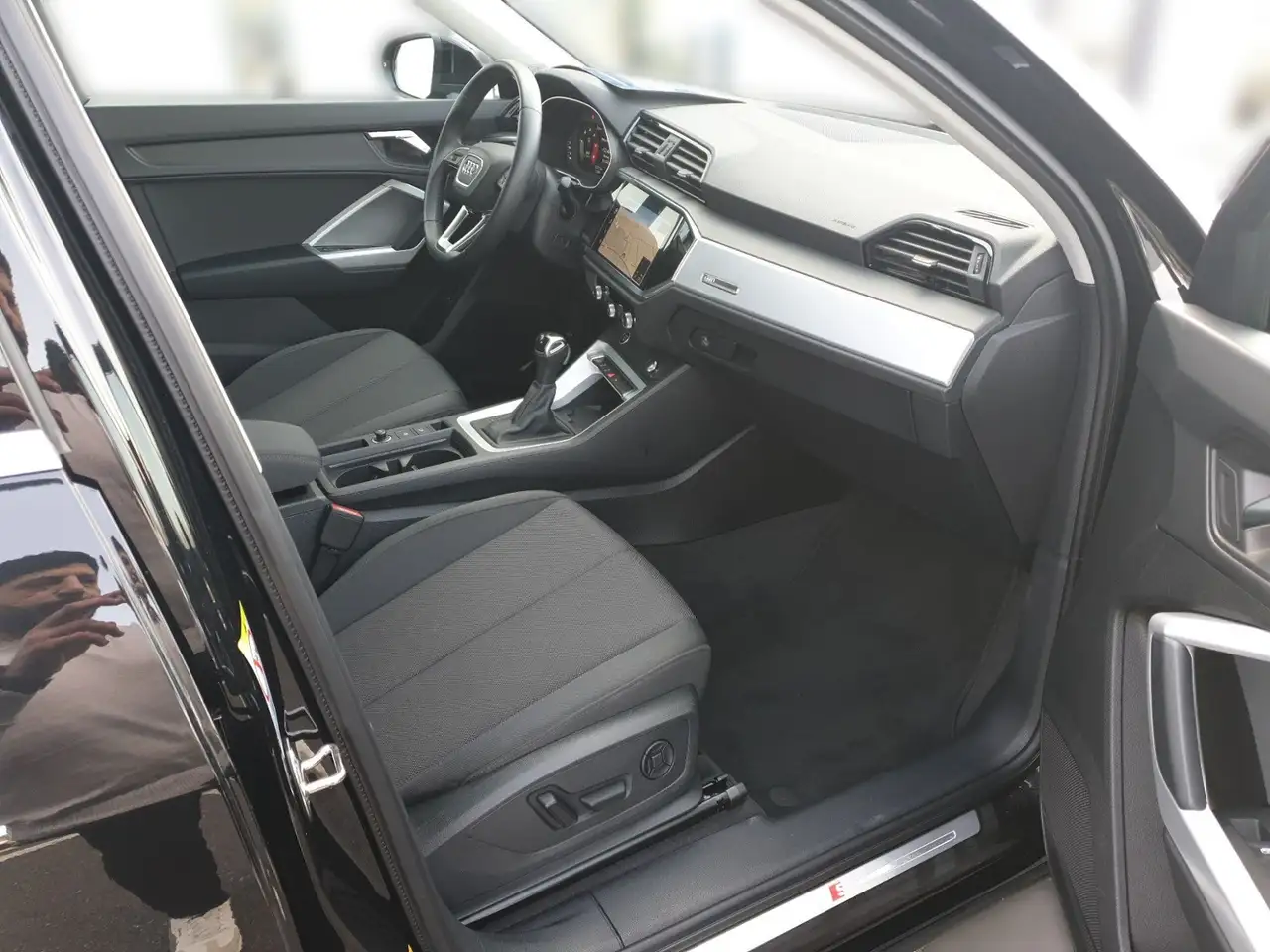 Audi Q3 Sportback 35 TDI S tronic S LINE +LED +ACC +RKAM 8