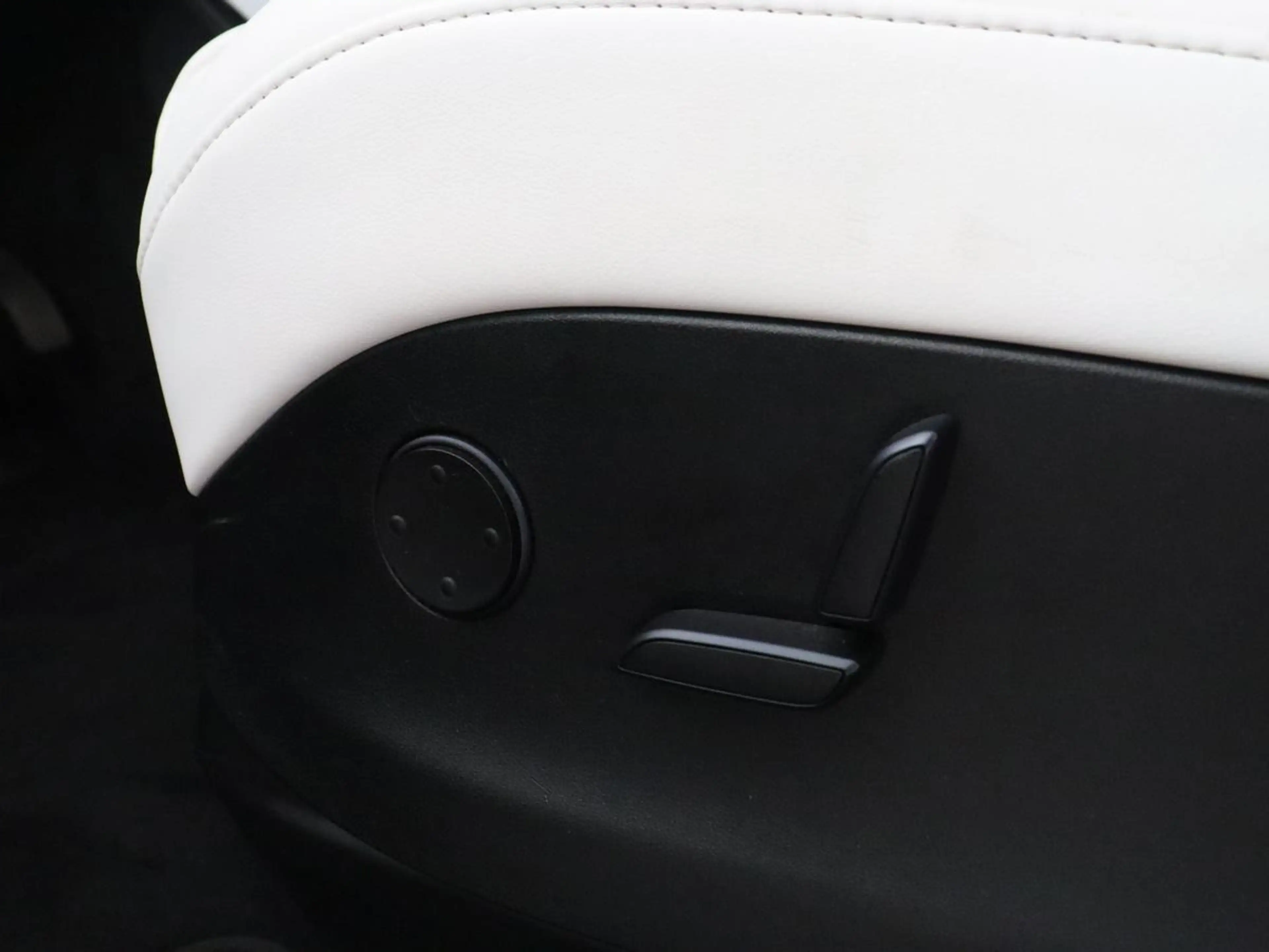 Tesla Model X 75D Base | SOH 88,4% | Leder | Memory | Cruise Con — photo 25