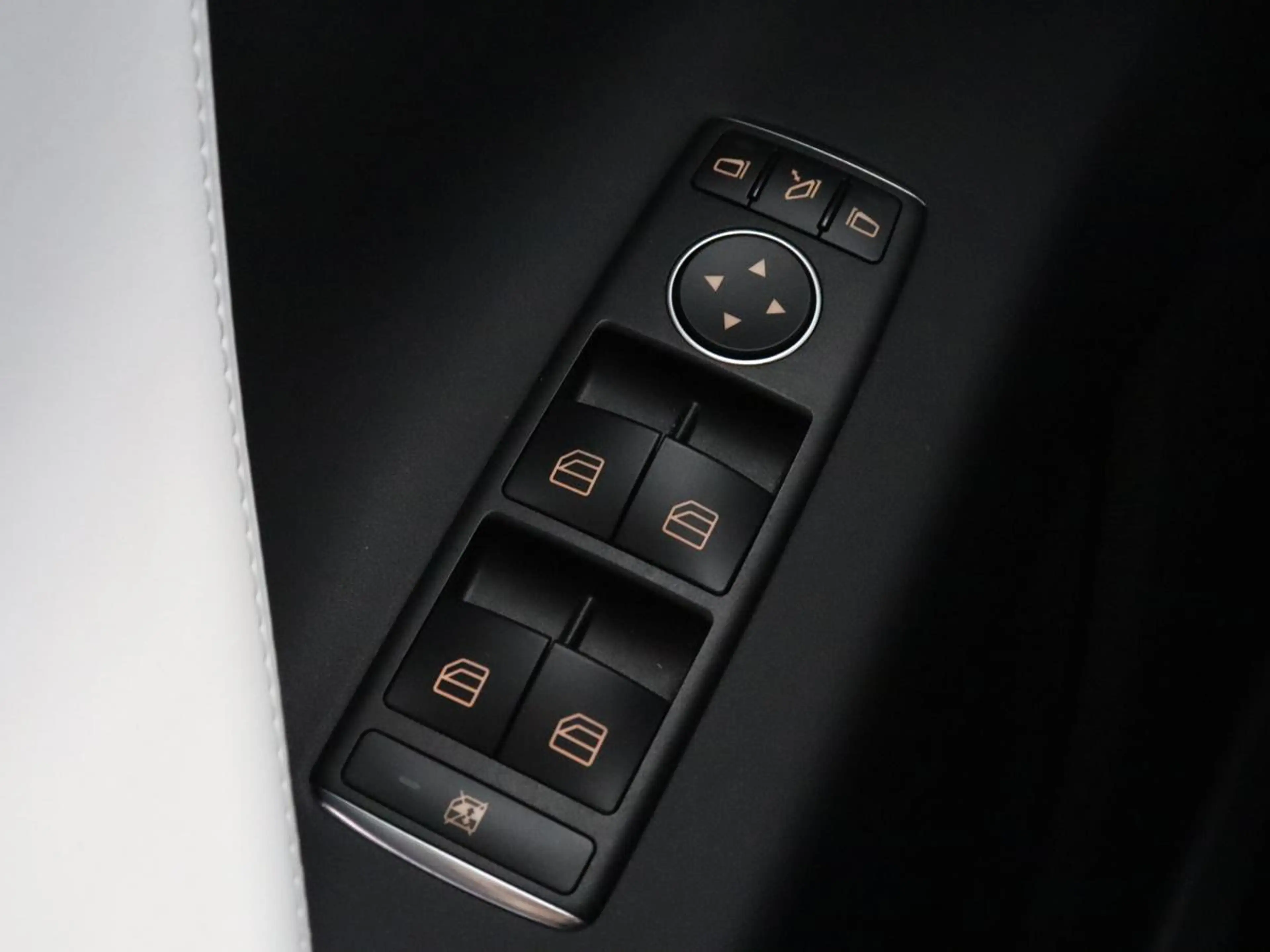 Tesla Model X 75D Base | SOH 88,4% | Leder | Memory | Cruise Con — photo 38