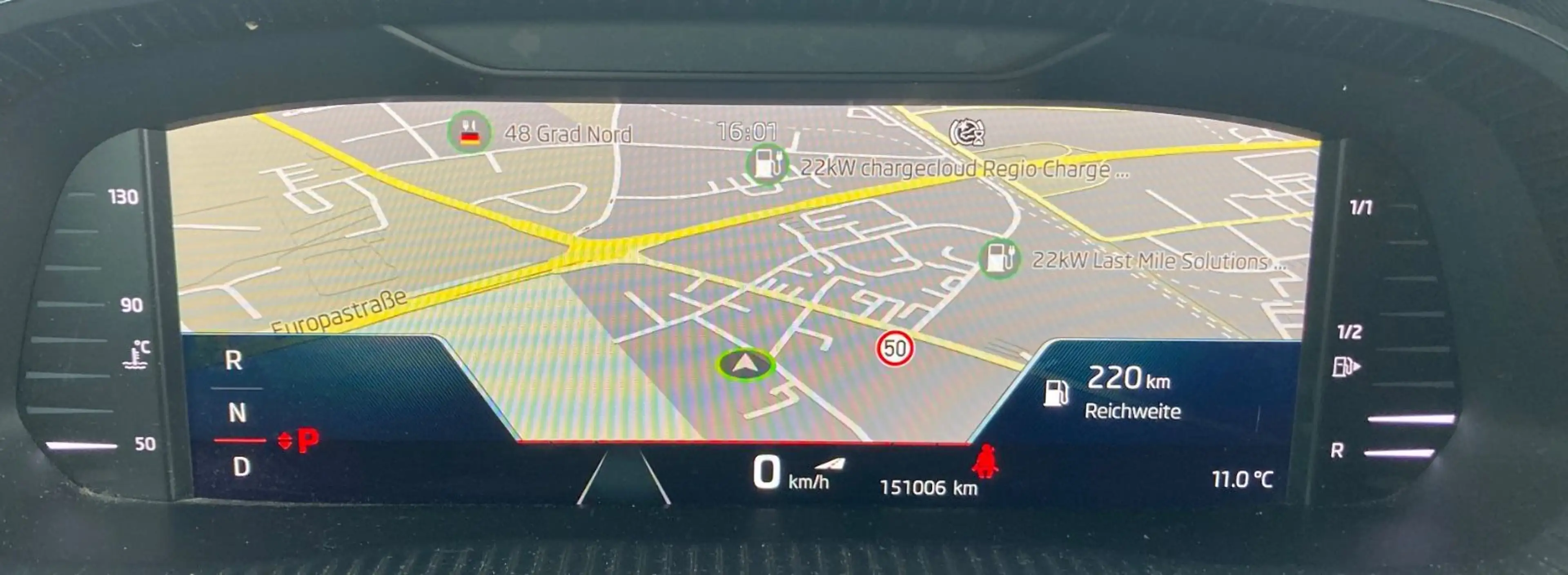 Skoda Octavia Combi RS 4x4 DSG AHK Kamera Navi Alu 19" — photo 16