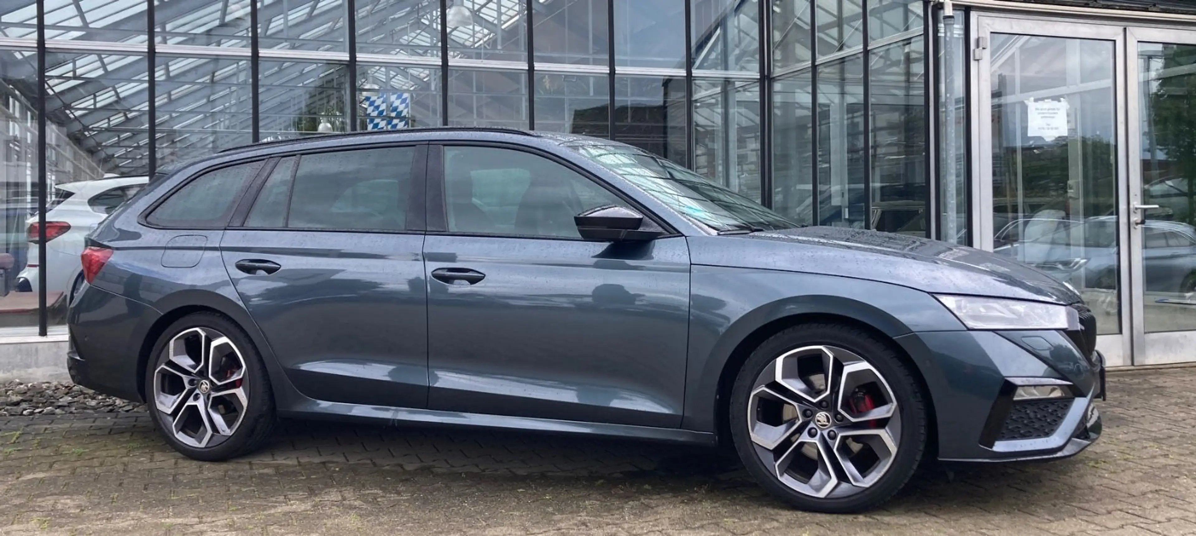 Skoda Octavia Combi RS 4x4 DSG AHK Kamera Navi Alu 19" — photo 3