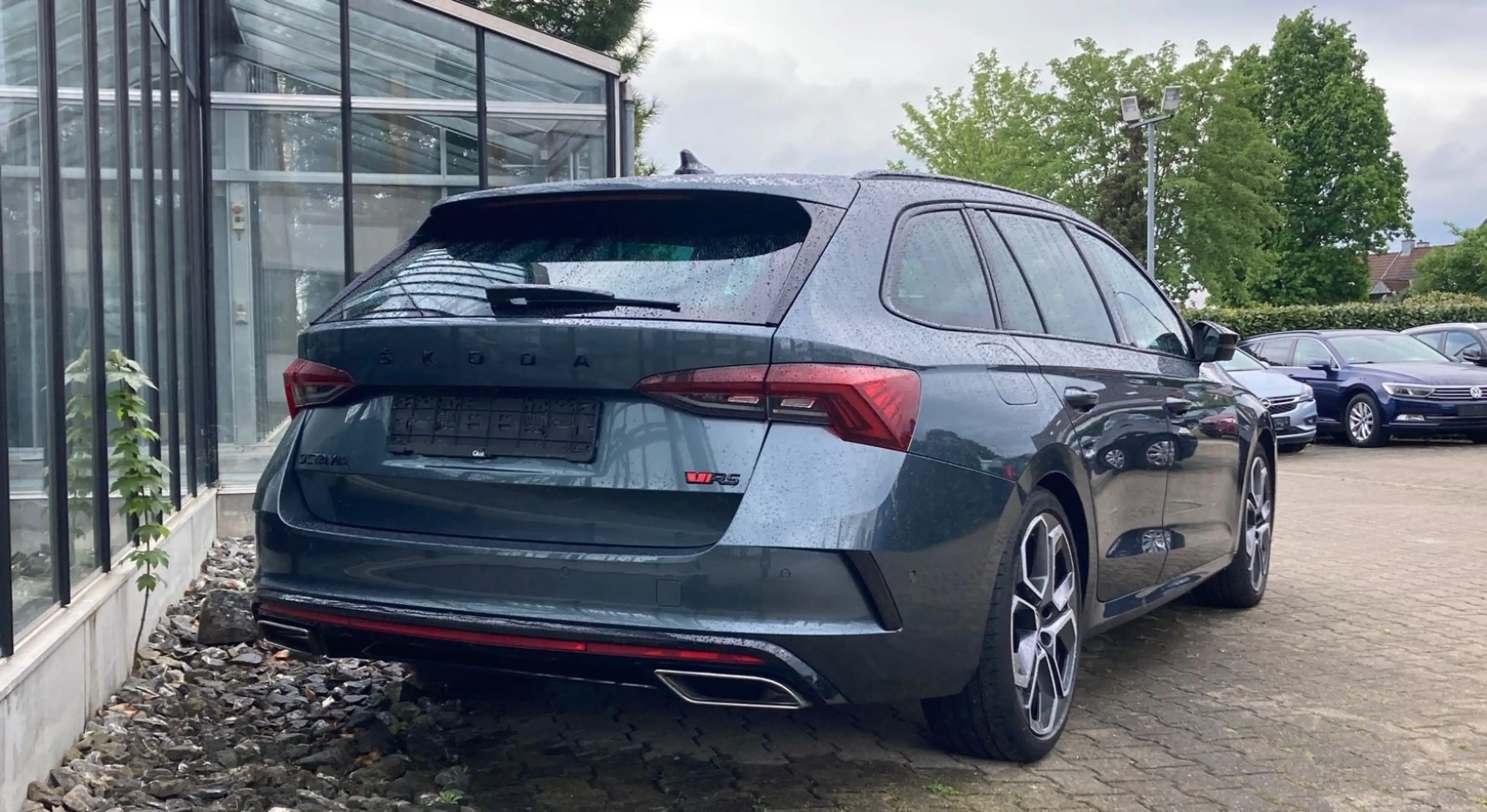Skoda Octavia Combi RS 4x4 DSG AHK Kamera Navi Alu 19" — photo 8