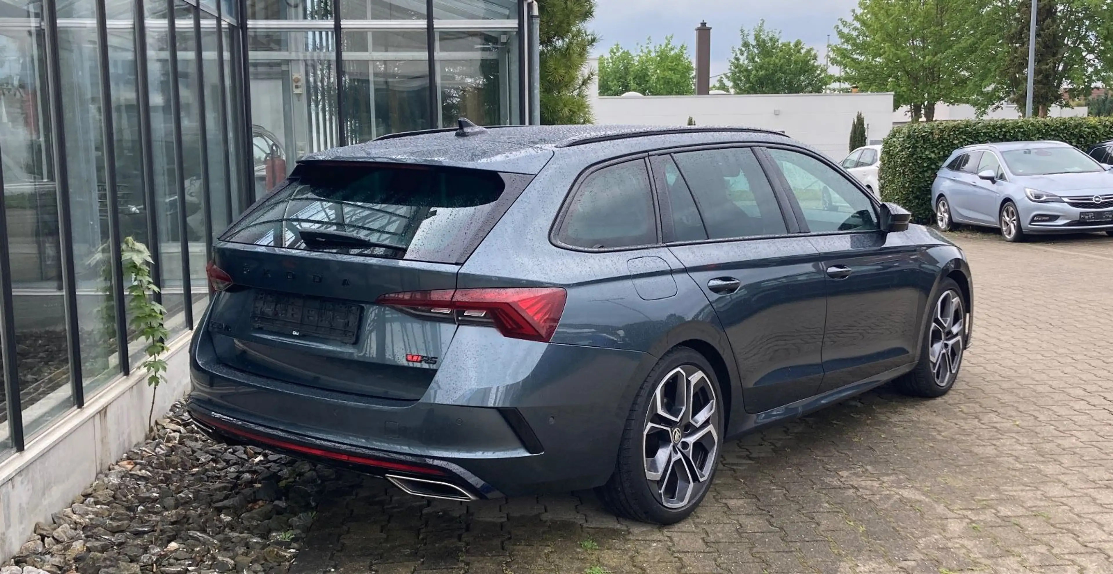 Skoda Octavia Combi RS 4x4 DSG AHK Kamera Navi Alu 19" — photo 7