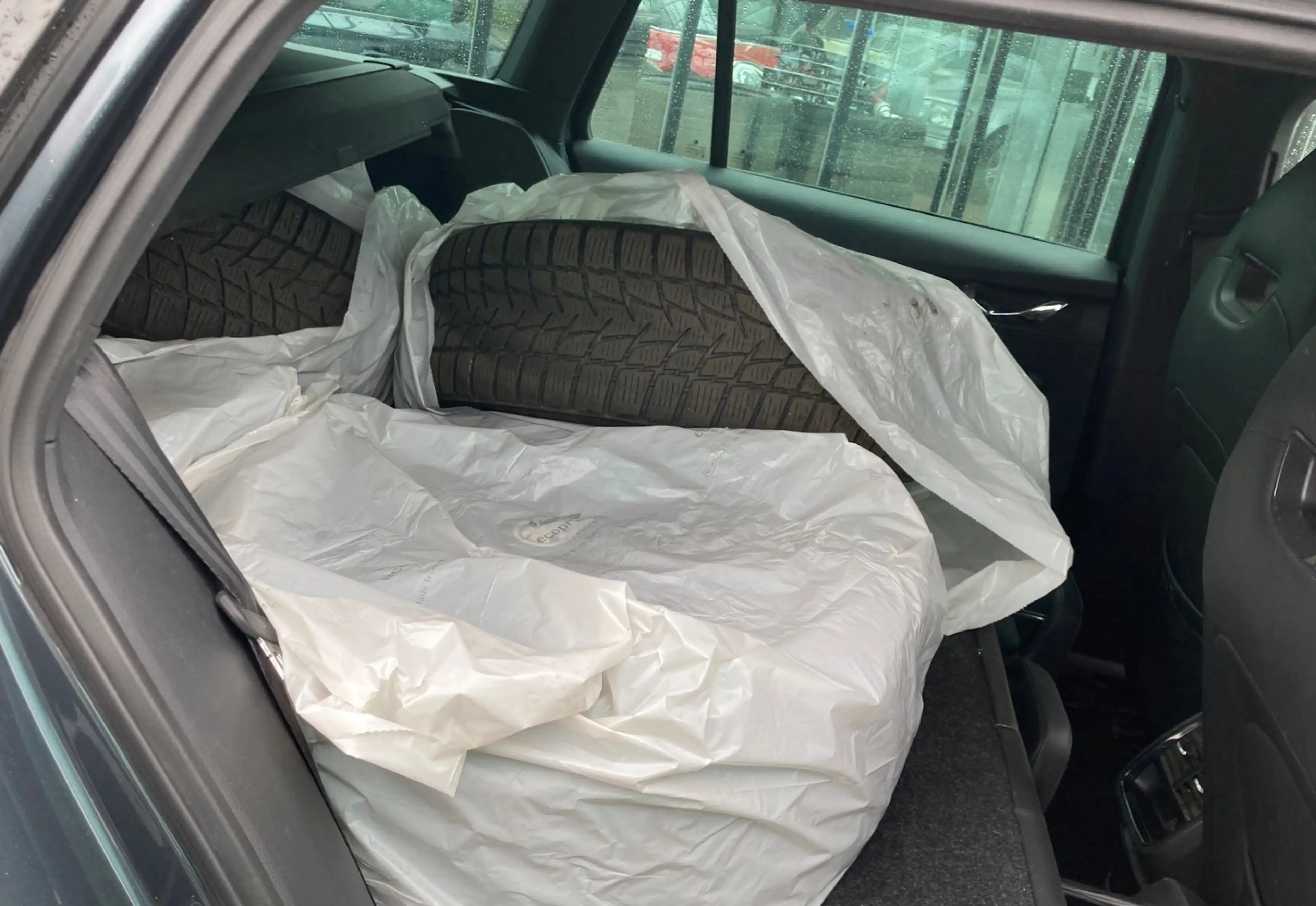 Skoda Octavia Combi RS 4x4 DSG AHK Kamera Navi Alu 19" — photo 13