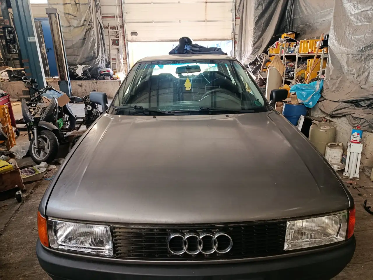 Audi 80, foto 1