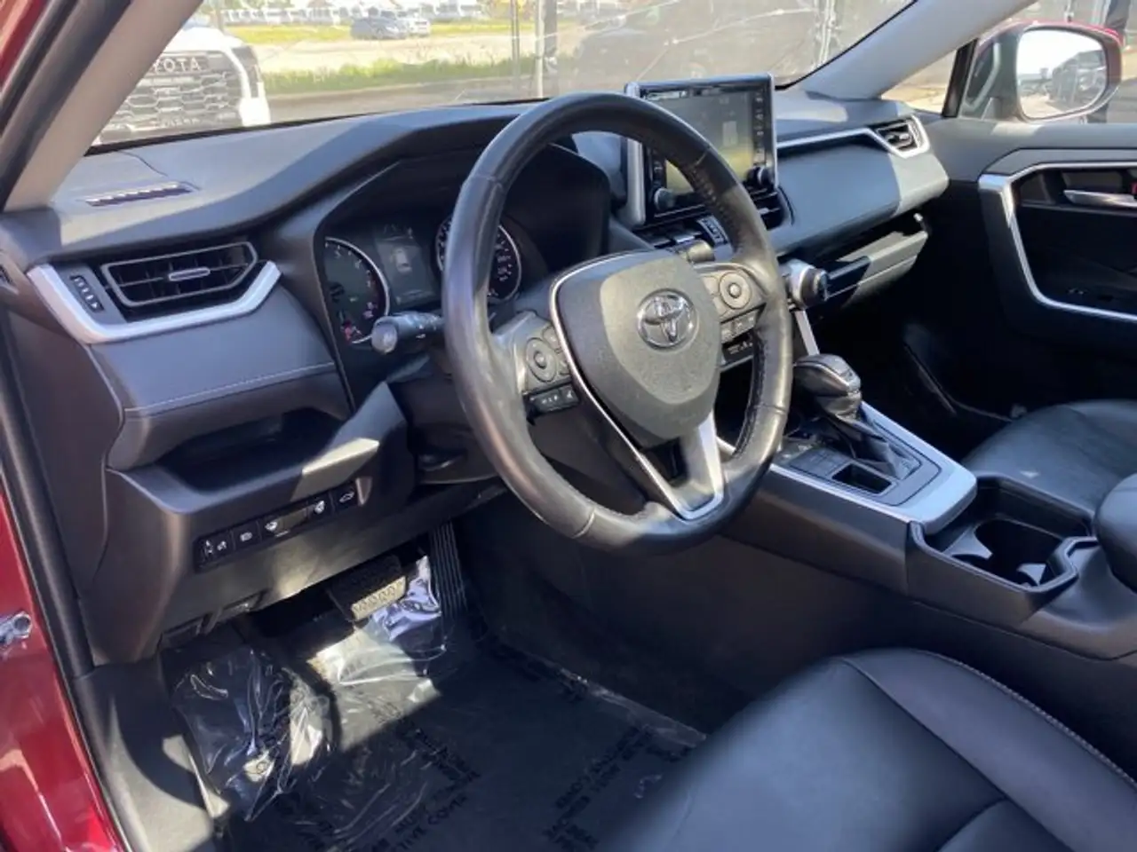 Toyota RAV 4 снимка Toyota RAV 4