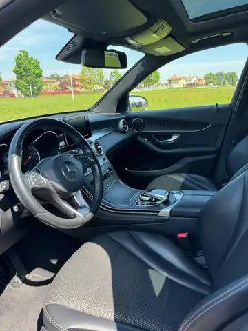 Mercedes-Benz GLC view 10