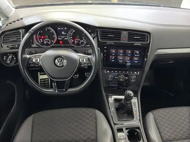 Volkswagen Golf view 7