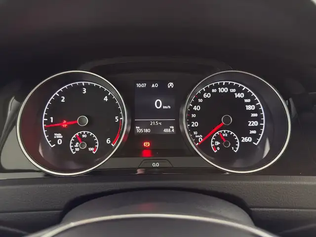 Volkswagen Golf view 9