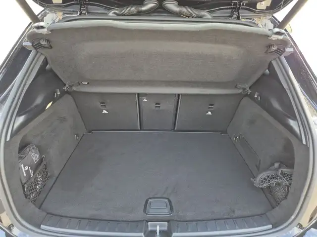 Mercedes-Benz Gla Class view 12