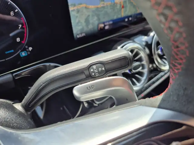 Mercedes-Benz Gla Class view 10