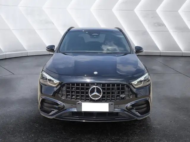 Mercedes-Benz Gla Class view 2