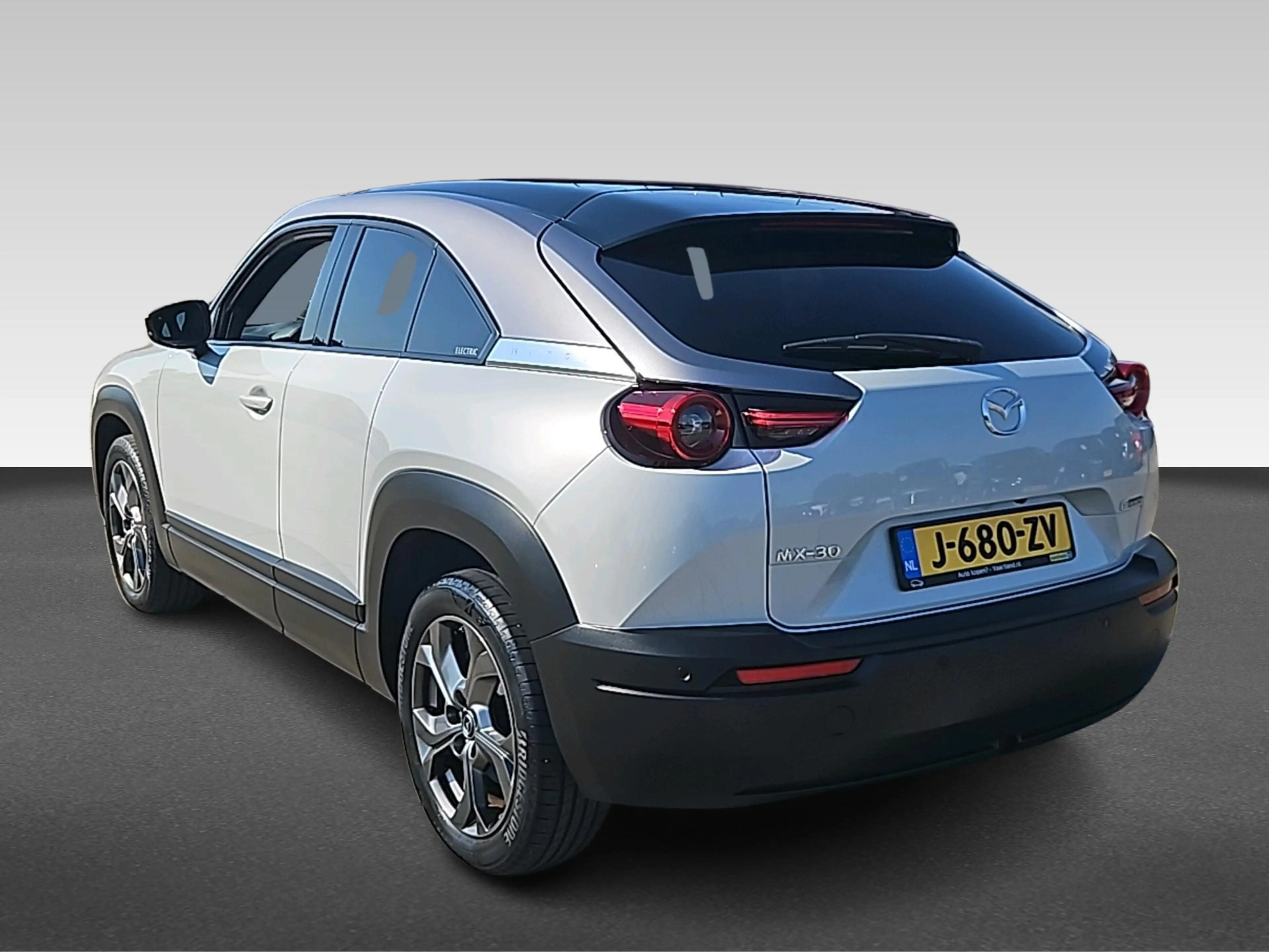 Mazda MX-30 e-SkyActiv 145 First Edition 36 kWh | Achteruitrij — photo 4