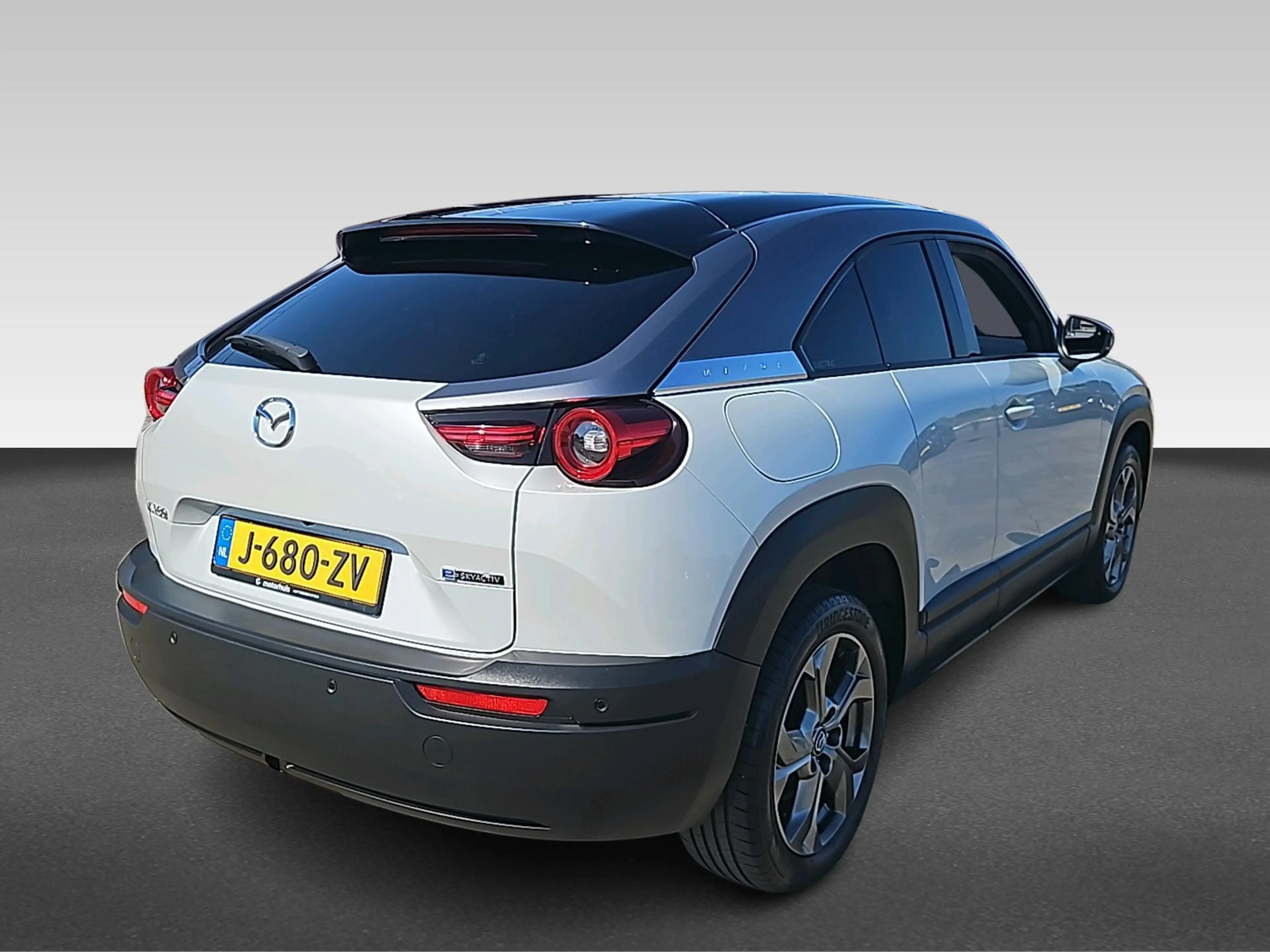 Mazda MX-30 e-SkyActiv 145 First Edition 36 kWh | Achteruitrij — photo 6