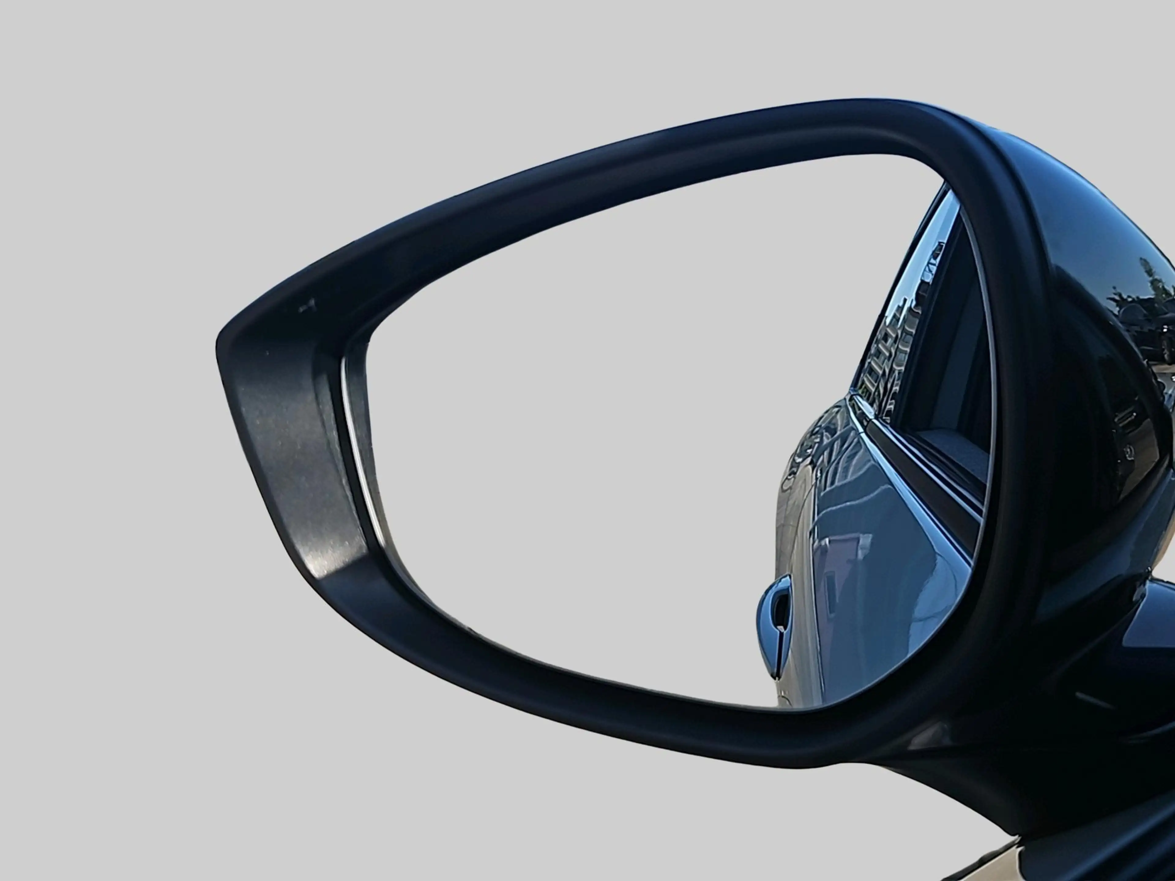 Mazda MX-30 e-SkyActiv 145 First Edition 36 kWh | Achteruitrij — photo 11