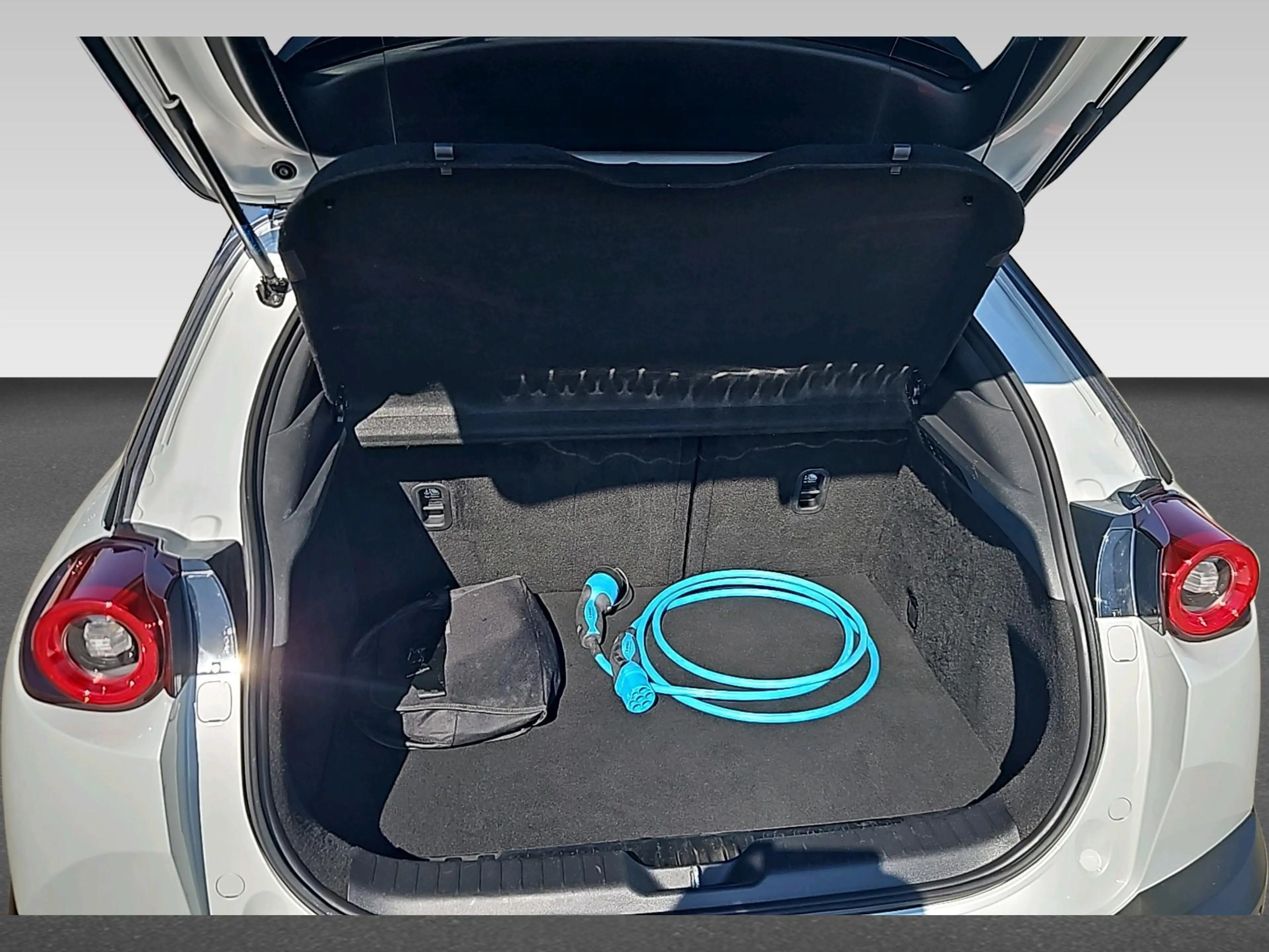 Mazda MX-30 e-SkyActiv 145 First Edition 36 kWh | Achteruitrij — photo 12