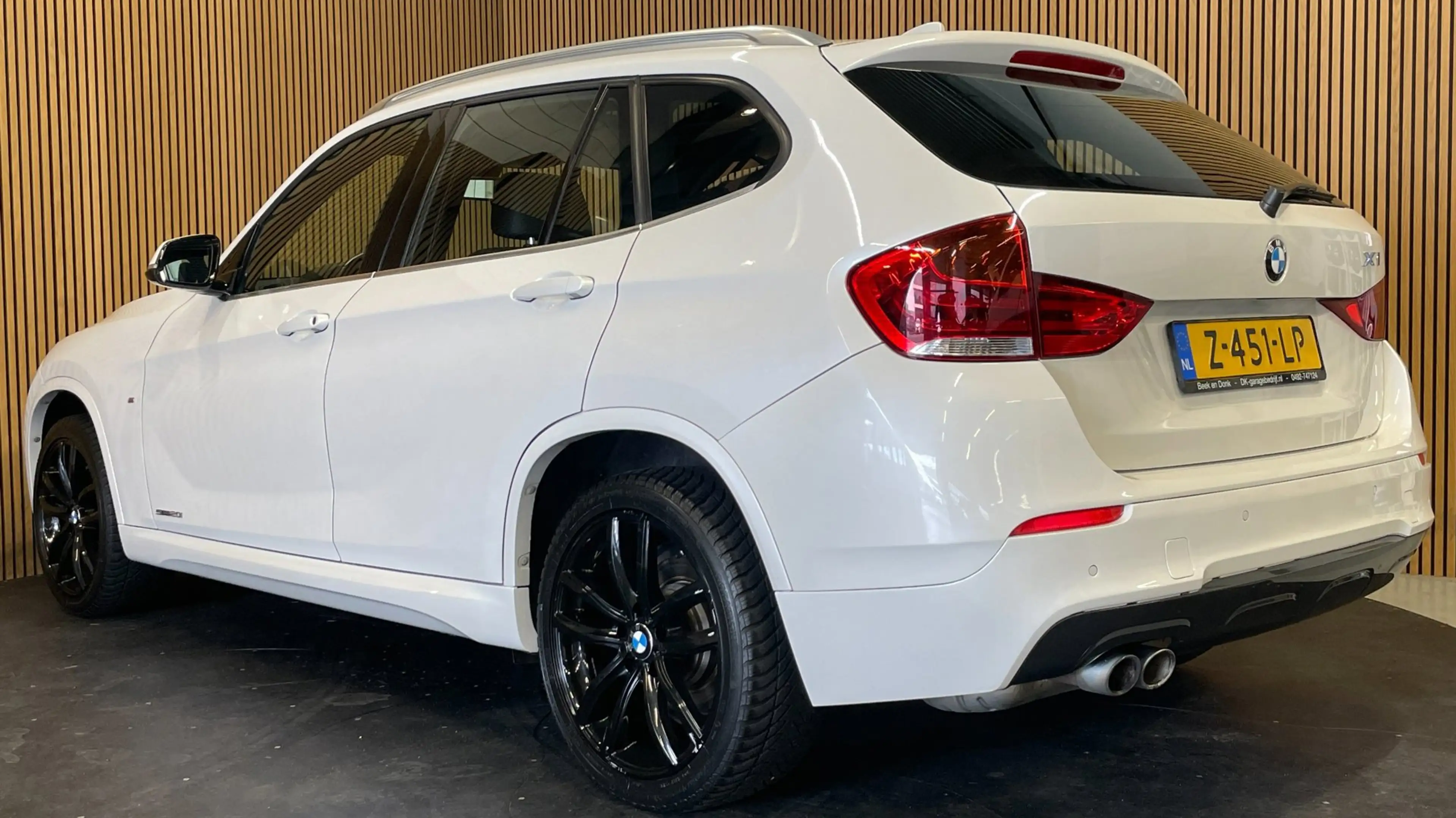 BMW X1 SDrive20i|M-PAKKET|BLACK&WHITE|AUTOMAAT|PANORAMADA — photo 18