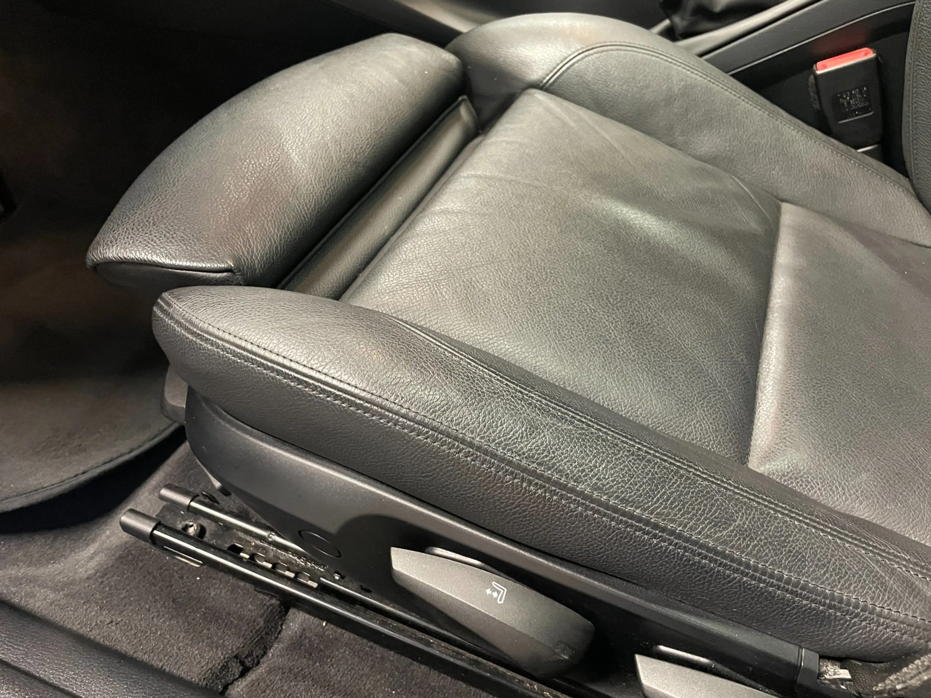 BMW X1 SDrive20i|M-PAKKET|BLACK&WHITE|AUTOMAAT|PANORAMADA — photo 34