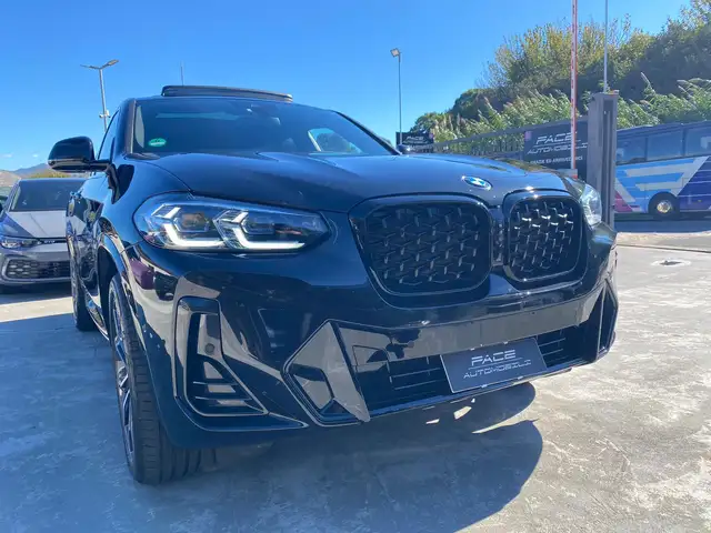 BMW X4 view 4