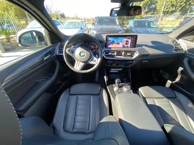 BMW X4 view 9