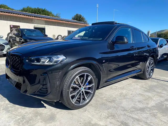 BMW X4 view 5