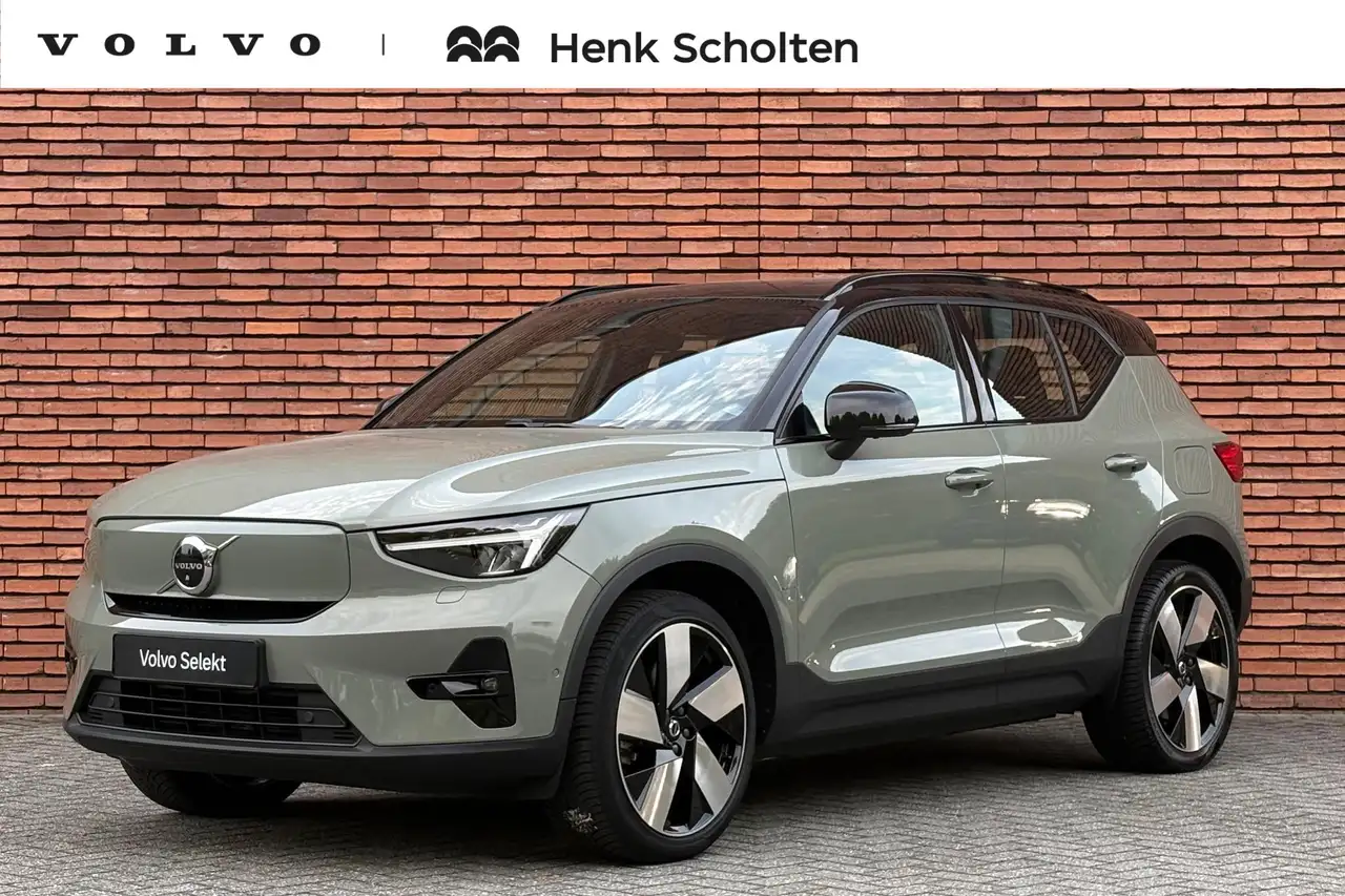 Volvo XC40 Recharge Ultimate 70 kWh | Panoramisch schuif-/ ka — photo 1 of 27