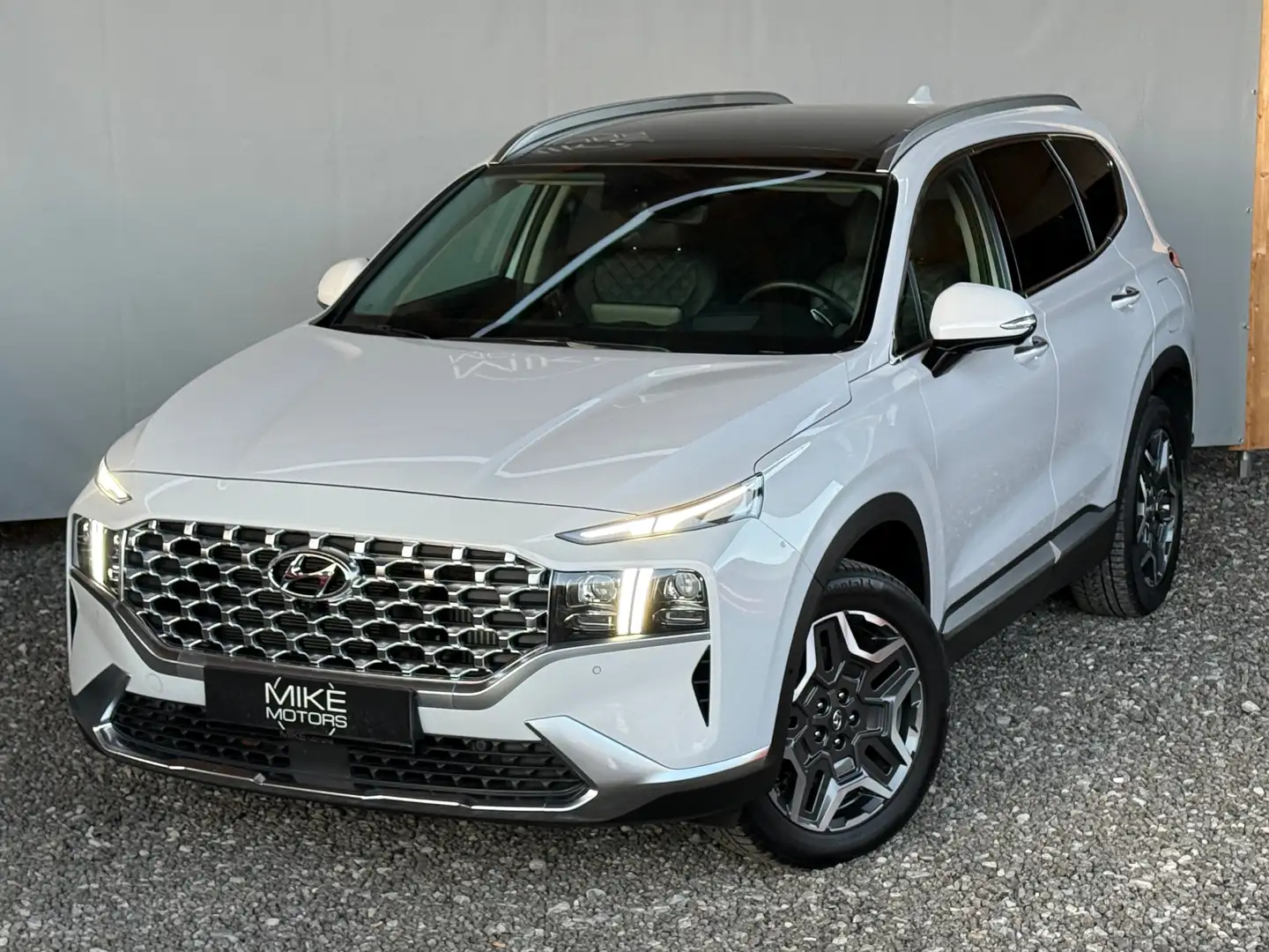 Hyundai SANTA FE 1,6 T-GDI Plug-In-Hybrid 4WD Prestige Line Aut. Weiß - 2