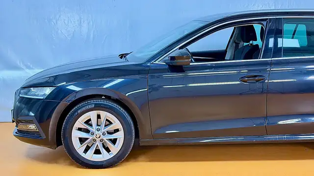 Skoda Octavia view 14