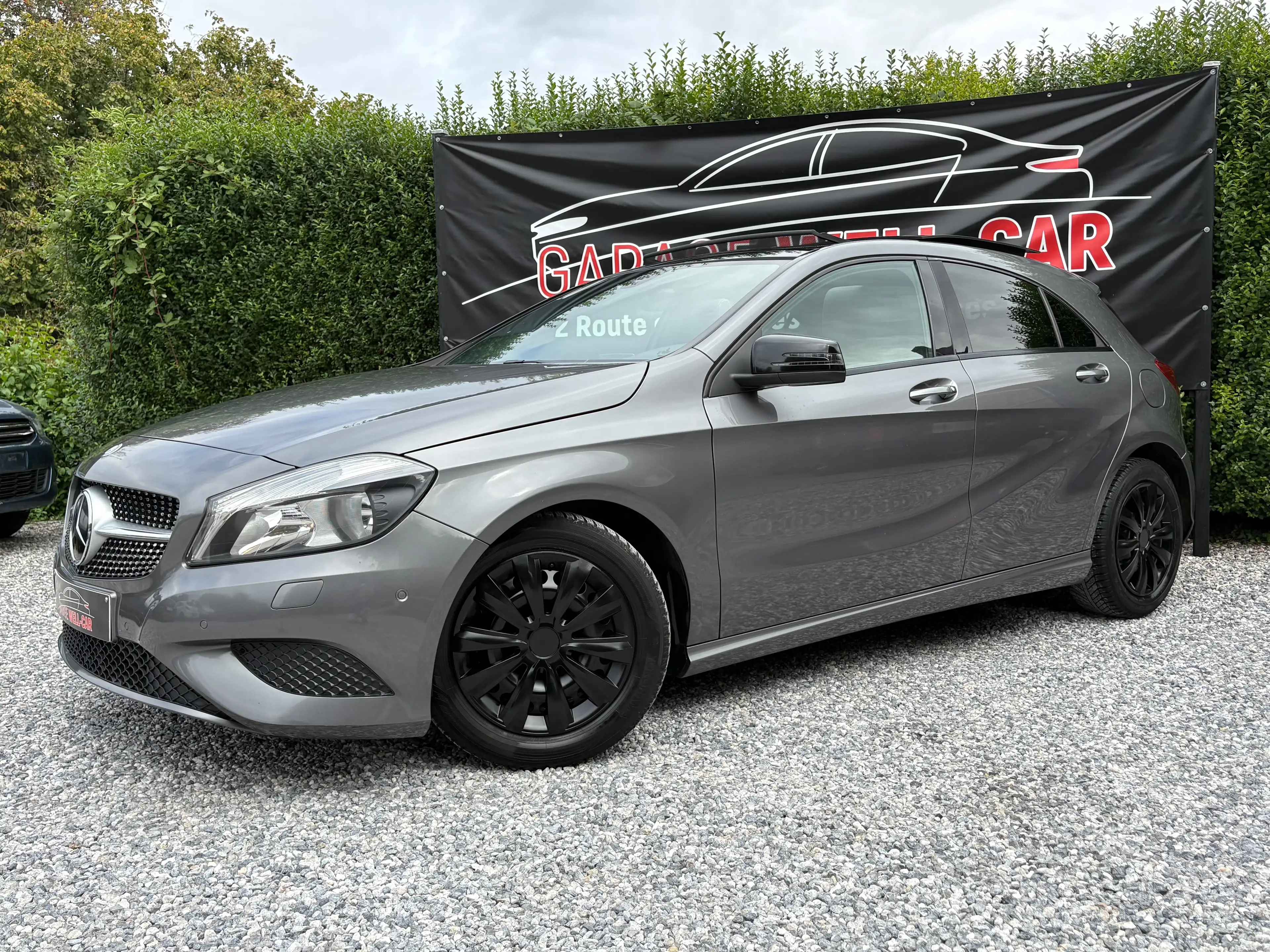 Mercedes-Benz A 180 Euro6-Toit Ouvrant Panoramique-Echappement Sport-Front Assist-Gps-Pdc...Garantie 12mois!