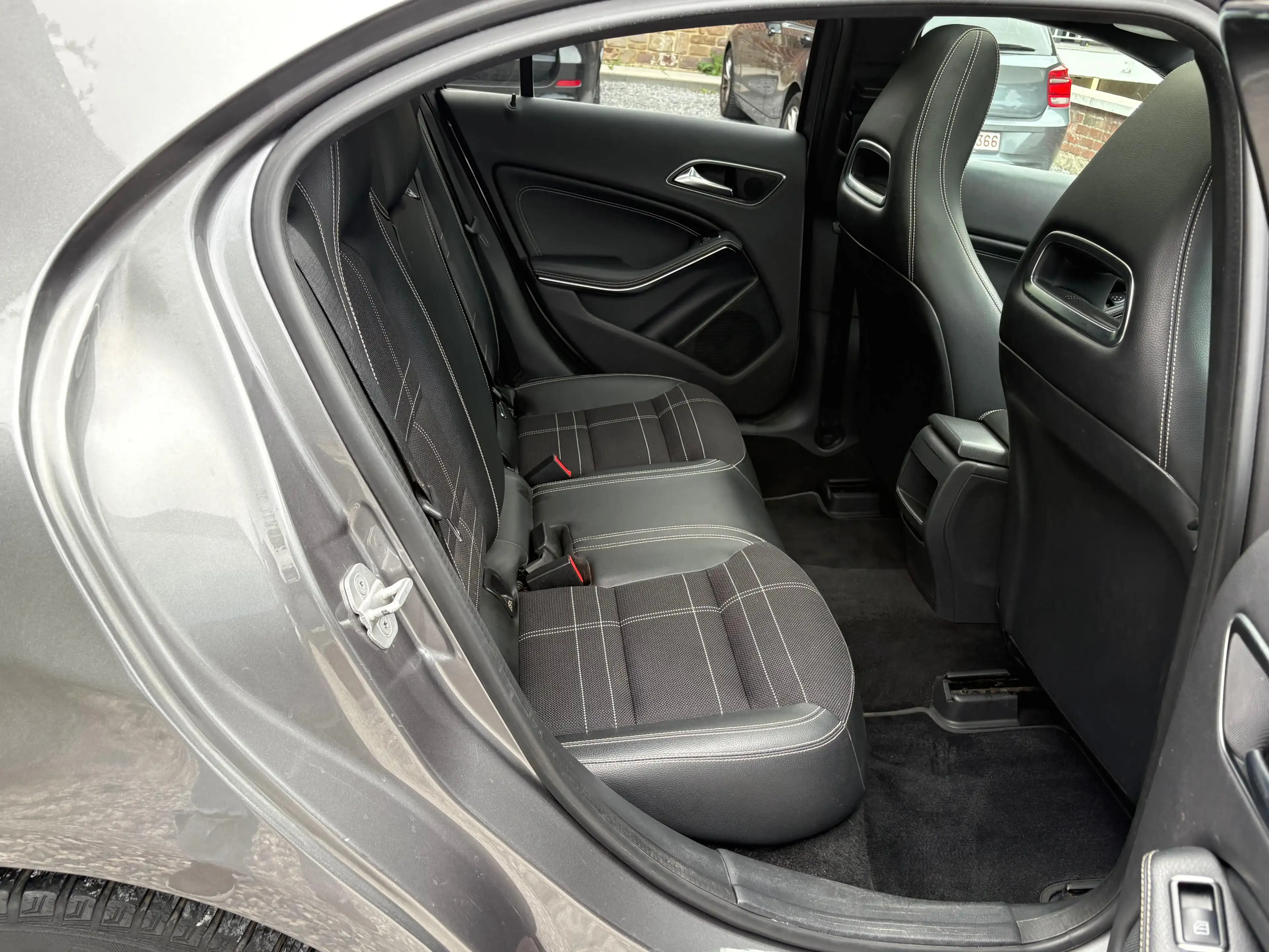Mercedes-Benz A 180 Euro6-Toit Ouvrant Panoramique-Echappement Sport-Front Assist-Gps-Pdc...Garantie 12mois! — photo 14