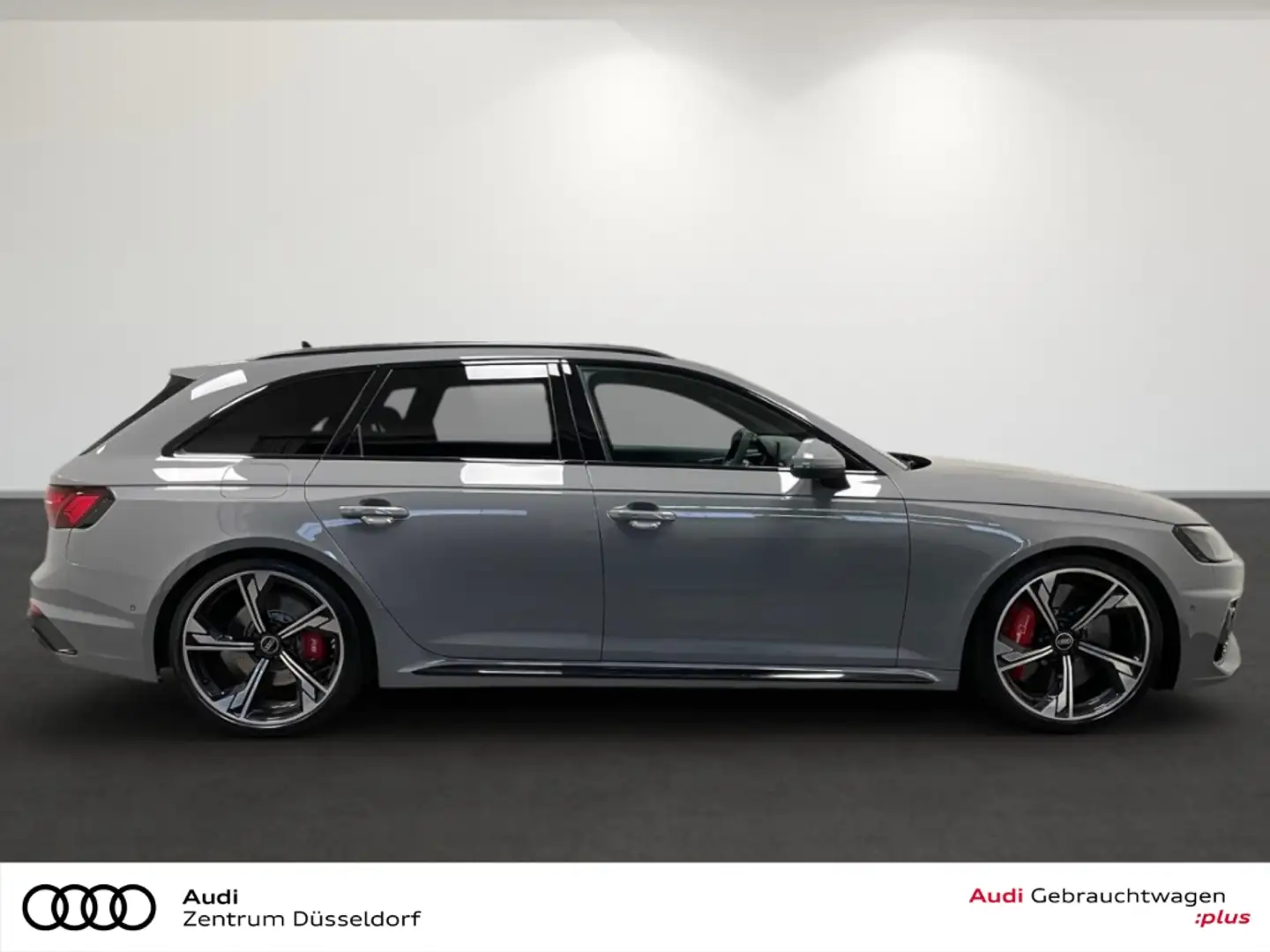 Audi RS4 Avant 2.9 TFSI quattro PANO MATRIX B&O HUD Grau - 2