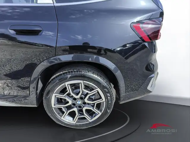 BMW X1 view 13