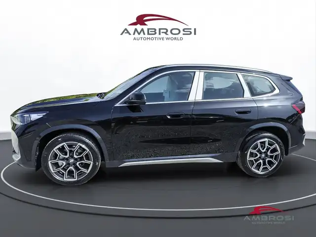 BMW X1 view 4