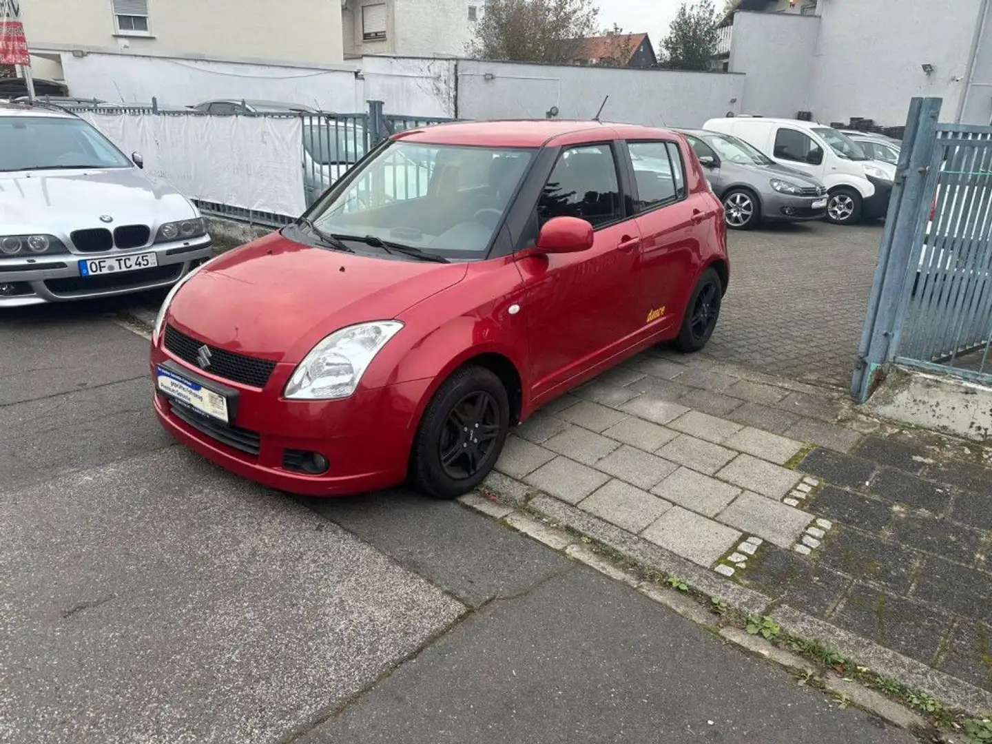 Suzuki Swift Lim. Dance Club*Klimaanlage*Isofix*Zentral Rot - 2