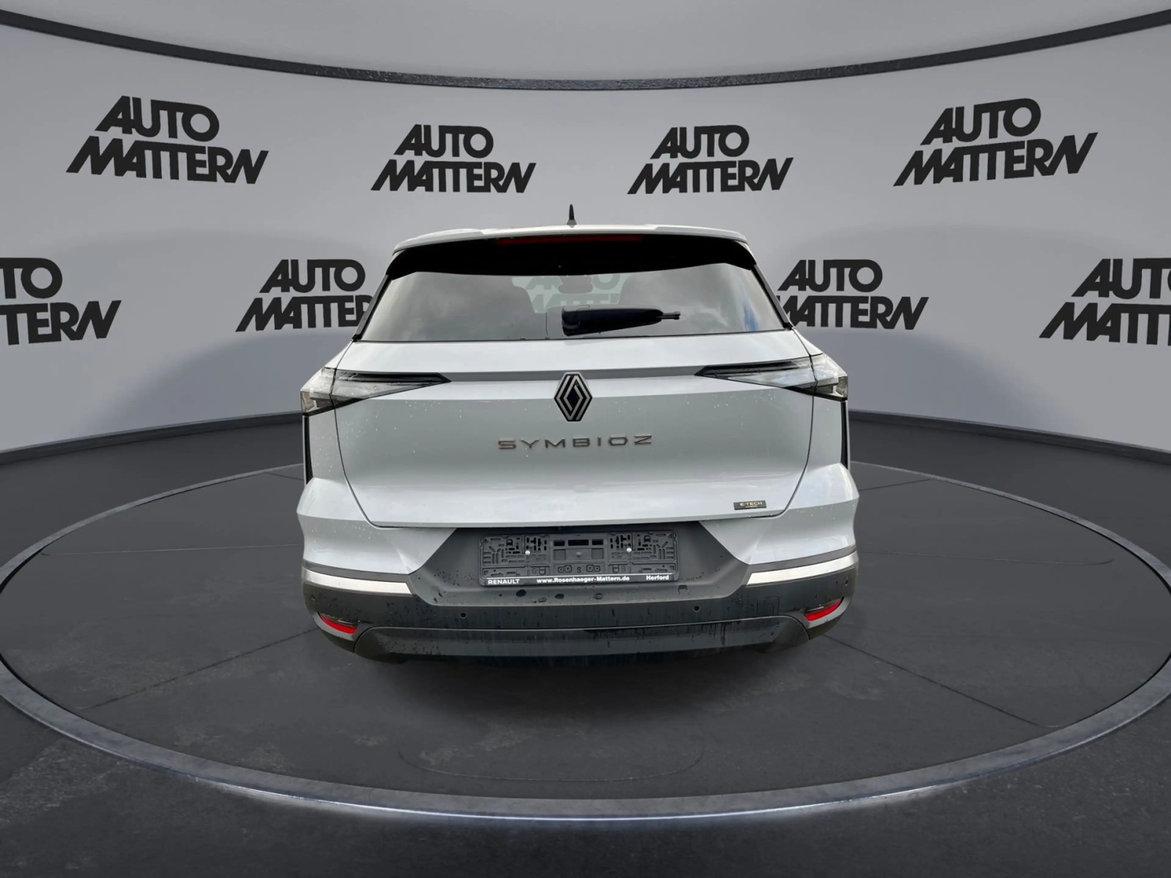 Renault Symbioz Techno E-TECH Full Hybrid 145 — photo 6