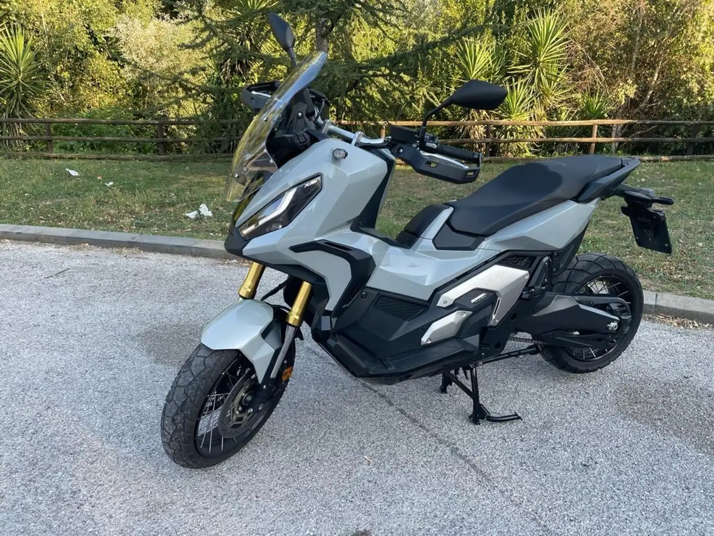 Honda X-ADV - 1