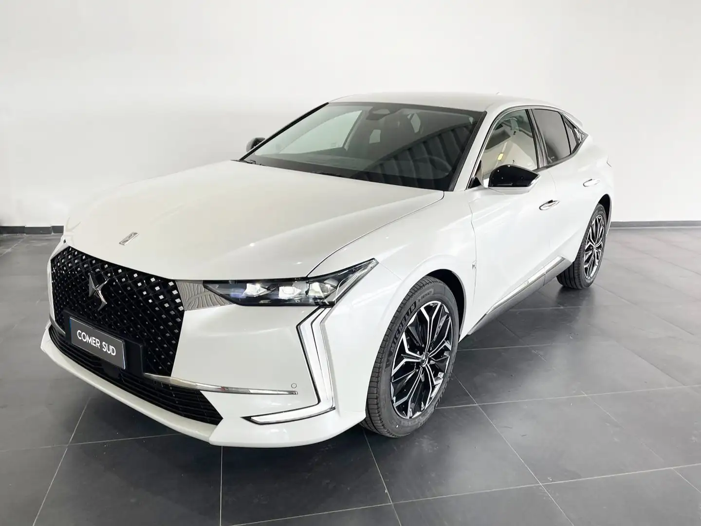DS Automobiles DS 4 1.5 BlueHDi Rivoli Blanc - 1