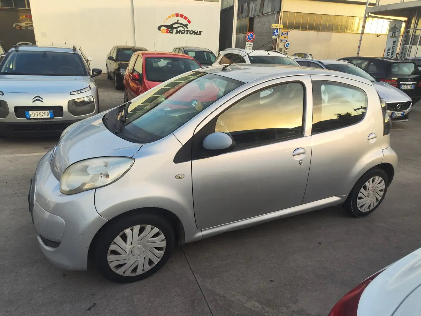 Citroen C1 1.0 5 porte Attraction Grigio - 1